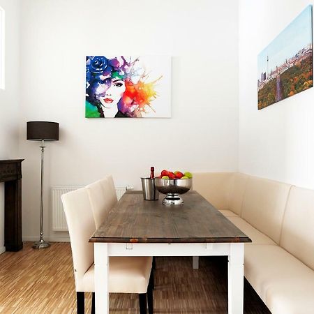 Sc 02 By Rockchair Apartments L Superhost Status L 4 Bedrooms Boxspringbeds 2 Bathrooms Balcony Elevator - Cozy Family & Business Flair Welcomes You! Berlin Luaran gambar